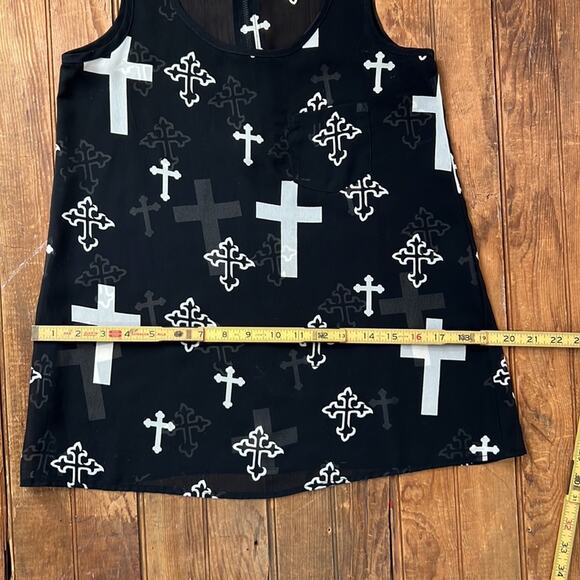 Fun and Flirt sheer Black swing style cross tank top size xs - Picture 5 of 7
